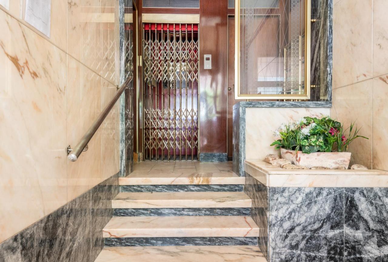 Santos Mattos Guesthouse & Apartments By Lisbon With Sintra 아마도라 외부 사진